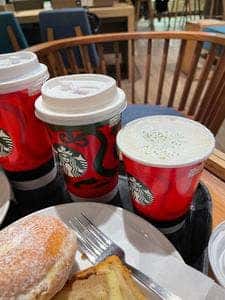 スターバックス コーヒー 湘南蔦屋書店