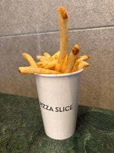 PIZZA SLICE フードコート P.