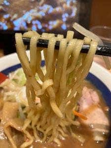 8番らーめん くるふ福井駅店