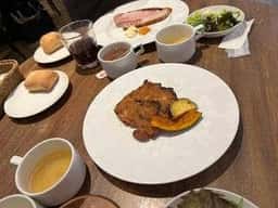 ビストロ カツキ CIAL横浜ANNEX店