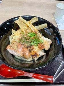 親子丼と鶏料理 鶏山賊 イオンモール座間店