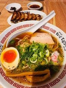 ぎょうざの店 ひょうたん 神戸空港店