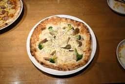 PIZZA STAND 神田店