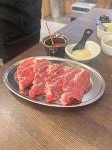 札幌塩ホルモン やばホル本店