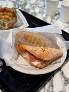 DEAN & DELUCA MARKET STORES 品川