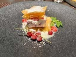 The Living Room with SKY BAR