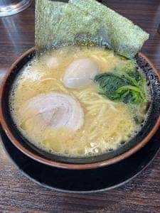 横浜家系ラーメン 逗子家 三浦海岸店