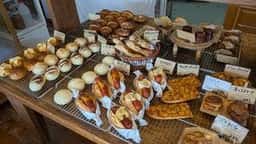 Maki's Bakery