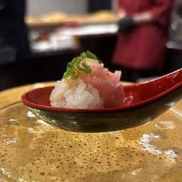 鮨 奉弘