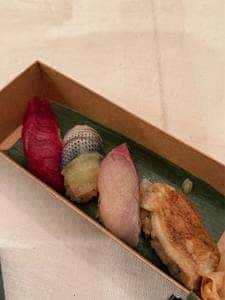 お持ち帰り鮨専門店 鮪と小肌と穴子とそれから