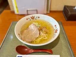 元祖はこだてラーメン おんじき庭本 空港店