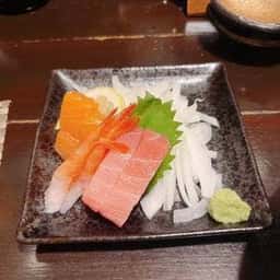 炭火焼鳥 あずま