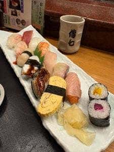 傳七すし西院店