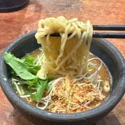 俺の創作らぁめん 極や 上野広小路店