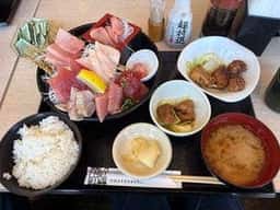 清水港 海岸食堂 バンノウ水産