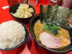 横浜家系ラーメン 内田家 博多本店