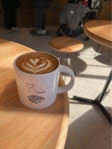 AMAM DACOTAN cafe & bake