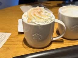スターバックス コーヒー 裾野伊豆島田店