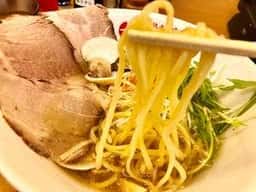 近江熟成醤油ラーメン十二分屋 大阪上本町YUFURA店