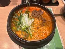 ホルモンラーメン8910白寿 赤坂店