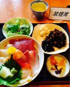 めし処 新見世