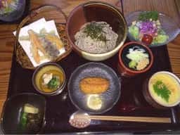 炭火焼とふるさと料理 山の茶屋