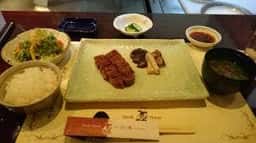 ステーキハウス小石澤
