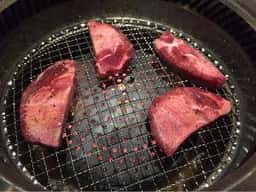 焼肉食彩 ゆうび