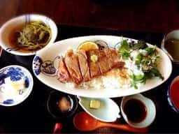 柚富の郷 彩岳館