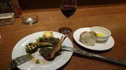 駅前ワイン食堂BiBi