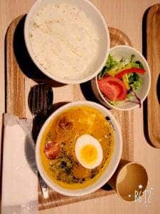 プチポワグリーンカフェ