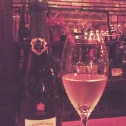 Wine Bar 池田