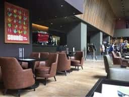 live cafe G