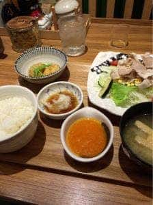 やよい軒 筑紫口店