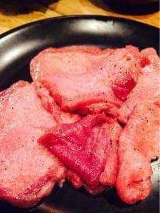 炭火ほるもん焼肉 七二〇