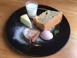 カフェレストラン こもれび