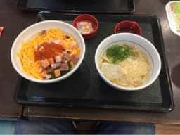 なか卯 23号四日市店