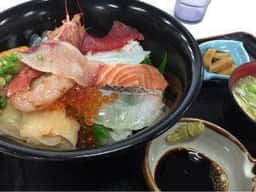 寿司と魚料理 魚々や