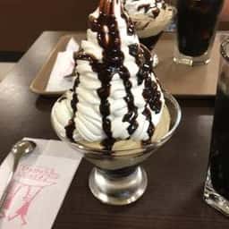 ホリーズカフェ 大阪駅前第3ビル店