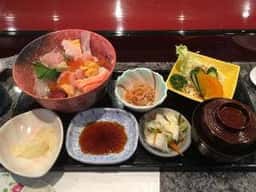 寿司割烹まる田