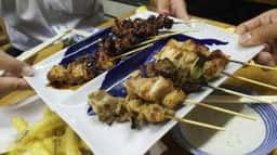 やきとりやきとん市場の食堂