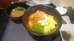 中央食堂ヤーや