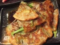 炭火焼肉 玄