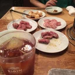 ホルモン本舗・昭和館