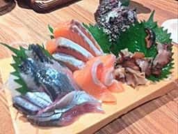 酒場食堂 よろずや