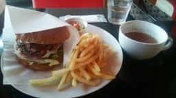 CLAPS DINER