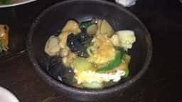 香港韓国ダイニング＆バー 花花