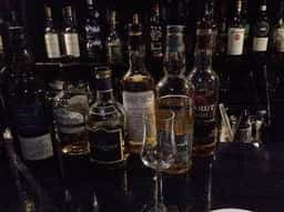 ザ・トゥルーパーズバー