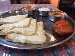 インド・タイ料理 サプナ