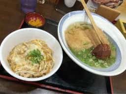 鳴門うどん 大在店